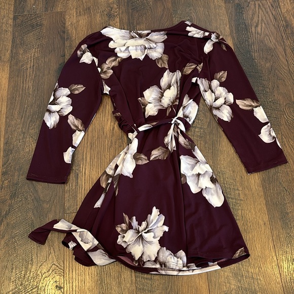 Purple floral maternity/nursing top - Picture 4 of 4